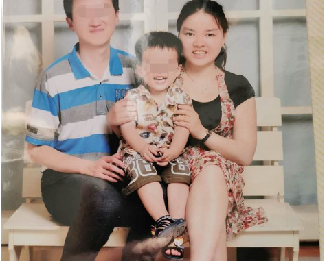 女医生罗轩全家照